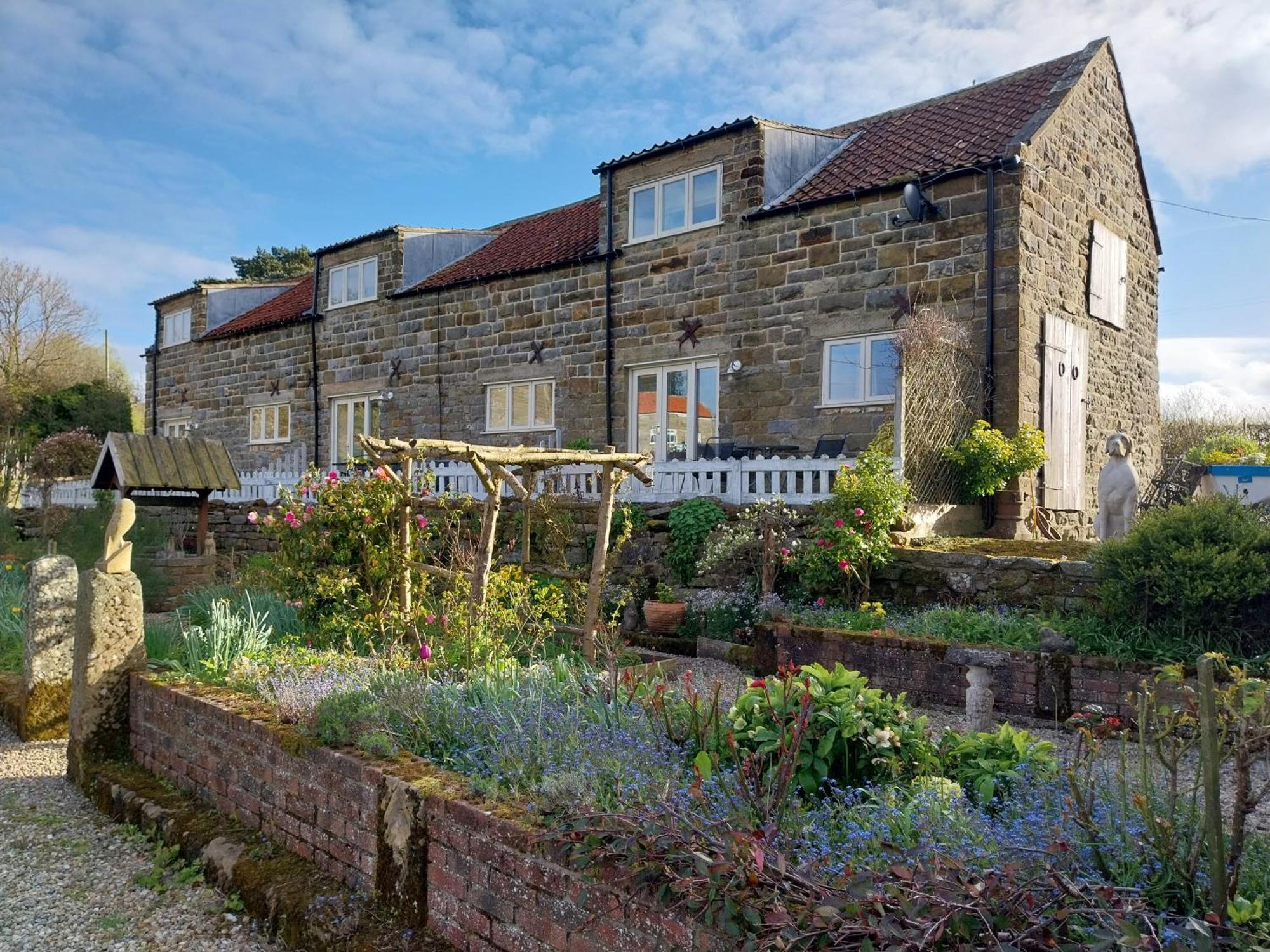 Meadowbeck Holiday Cottages Whitby Eksteriør billede